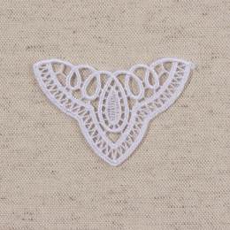 Appliqu&eacute; &agrave; coudre en guipure blanc cass&eacute; x 6 pi&egrave;ces - 399